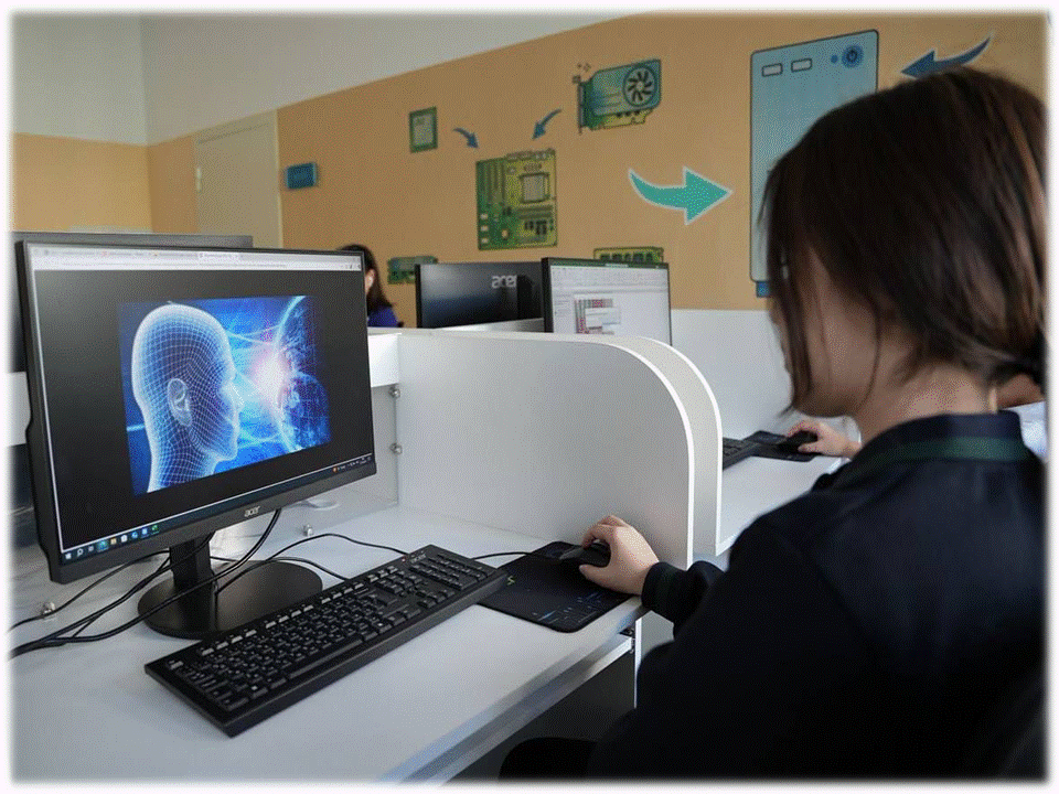 AI тақырыптары Келешек мектептерінің оқу бағдарламасына енгізілді